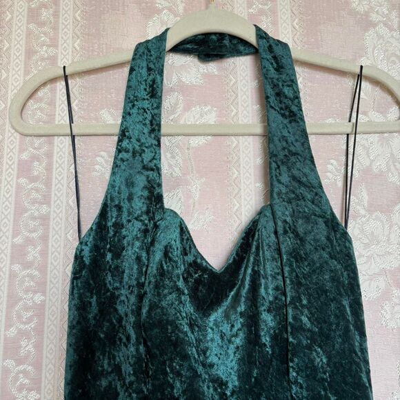 All That Jazz Green Velvet Halter Gown Dress - Picture 1 of 4